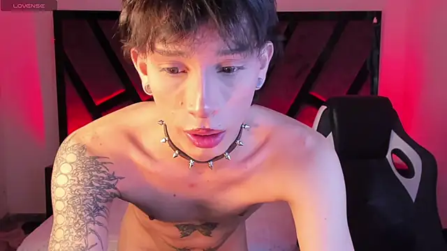 AndyWiilliams online show from February 12, 10:38 pm