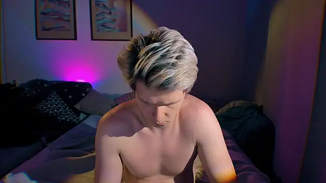 Snapshot of Breston_Sweet chatting on September 18, 8:00 pm Breston Sweet online show from September 18, 8:00 pm