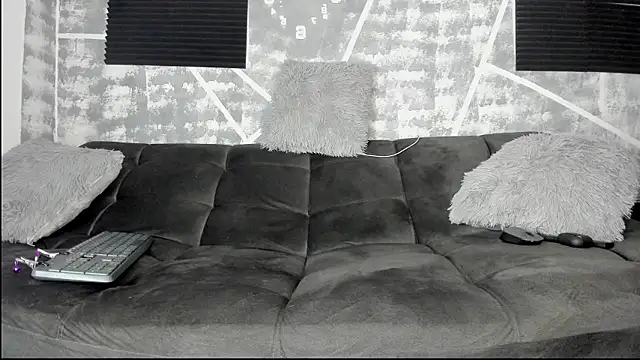 leonidas 18k online show from March 25, 3:21 am