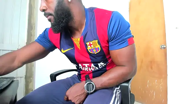 Snapshot of DaleHamilton chatting on February 10, 4:58 pm DaleHamilton online show from February 10, 4:58 pm