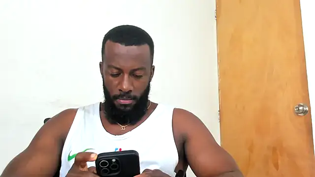 Snapshot of DaleHamilton chatting on February 26, 4:56 pm DaleHamilton online show from February 26, 4:56 pm