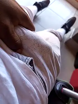 chef-dudi012 online show from February 2, 6:34 am