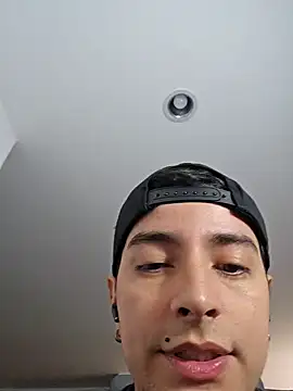 Snapshot of Jhoan_saenz chatting on September 16, 4:41 pm Jhoan saenz online show from September 16, 4:41 pm