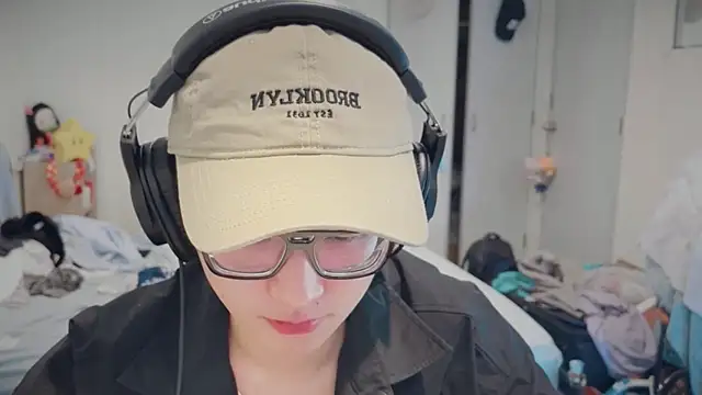 romeoisme   online show from January 9, 5:34 am