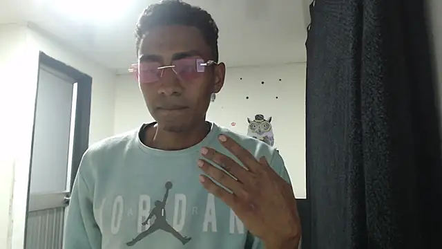 stifen  online show from January 30, 7:04 pm