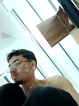 tiben11 online show from October 18, 4:39 am