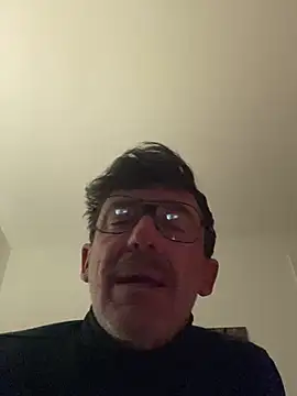 maxximere online show from March 30, 10:55 pm