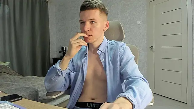 Bananas dick online show from March 1, 7:52 am