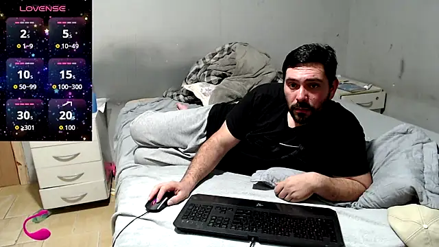 Snapshot of lucasprloco chatting on September 15, 10:33 pm lucasprloco online show from September 15, 10:33 pm