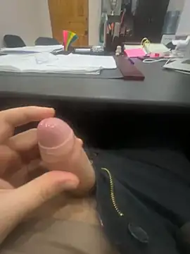 Snapshot of Vgma057 chatting on December 7, 1:51 pm Vgma057 online show from December 7, 1:51 pm