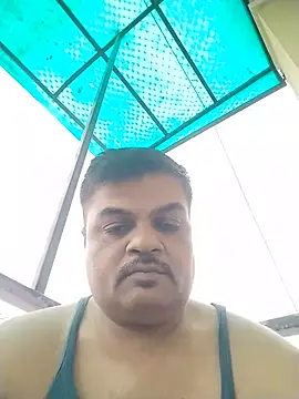 Desi Londa 143 online show from May 28, 1:58 am