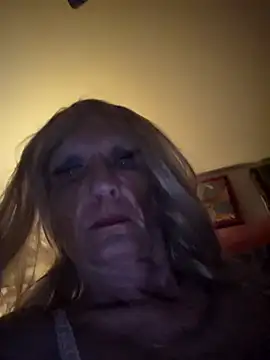 Vonniecd online show from April 25, 5:43 am