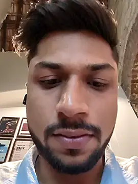  IRRESISTIBLE  online show from April 25, 11:35 am