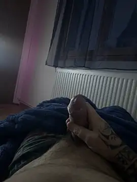 RenaudS-02 online show from March 21, 5:11 am