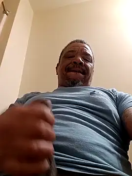 yellowwetfox online show from April 7, 6:52 pm