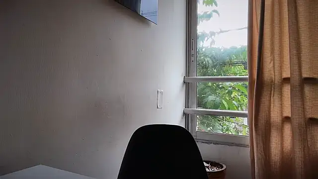 romeolovedark online show from April 15, 8:53 pm