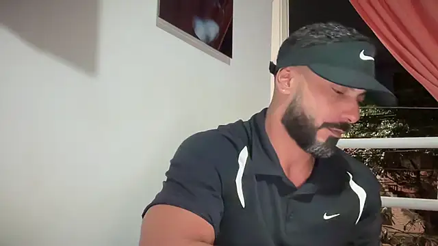 romeolovedark online show from November 17, 4:48 am