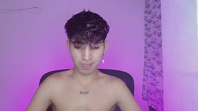 littlextreme online show from February 23, 1:20 am