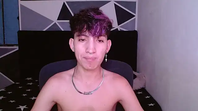 littlextreme online show from December 22, 2:39 am