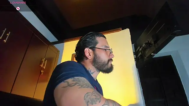 CamiloGray  online show from January 13, 2:43 pm