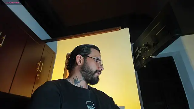 CamiloGray  online show from March 5, 2:46 pm