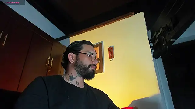 CamiloGray  online show from February 18, 2:37 pm