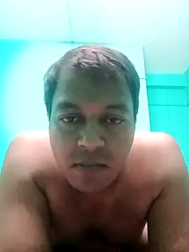 Snapshot of peterhotline chatting on October 7, 5:33 am peterhotline online show from October 7, 5:33 am