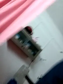 Snapshot of peterhotline chatting on February 18, 5:11 pm peterhotline online show from February 18, 5:11 pm