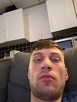 Tatbrit online show from March 8, 2:04 am