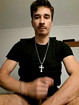 Snapshot of gil__2004 chatting on October 16, 10:51 pm gil 2004 online show from October 16, 10:51 pm