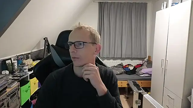 sexmenlion online show from October 12, 8:58 pm