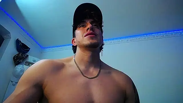 strongboy  online show from January 24, 1:35 am