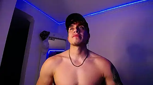 strongboy  online show from December 28, 4:30 am