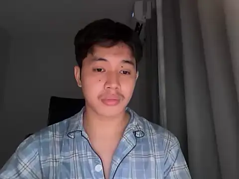 kevinthehottest online show from December 19, 3:53 pm