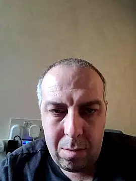 Kadir070783 online show from April 5, 2:24 pm