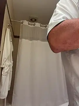 JonJ0 online show from February 12, 1:11 am