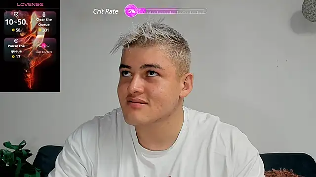Snapshot of Leonsmoron chatting on January 9, 1:24 pm Leonsmoron online show from January 9, 1:24 pm