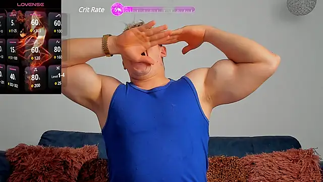 Snapshot of Leonsmoron chatting on February 10, 12:39 pm Leonsmoron online show from February 10, 12:39 pm