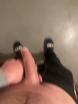 oroszlanw online show from October 12, 3:39 pm