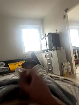 oroszlanw online show from November 17, 7:44 am