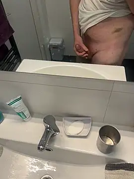 Snapshot of ginger_fun chatting on March 21, 10:50 pm ginger fun online show from March 21, 10:50 pm