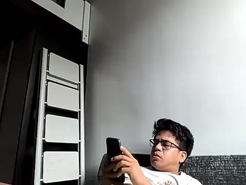 JhayCruz69 online show from June 12, 4:11 am