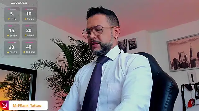 MrFrank tattoo online show from December 11, 12:05 pm