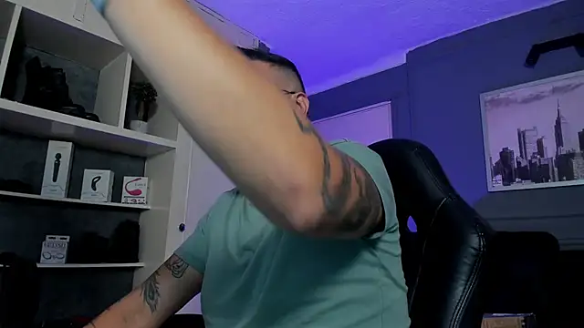 MrFrank tattoo online show from September 23, 1:05 am