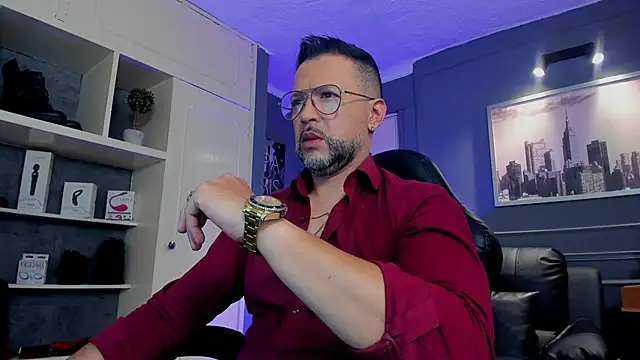 MrFrank tattoo online show from September 28, 1:53 pm