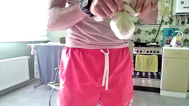 Snapshot of SexSanich chatting on September 21, 11:43 am SexSanich online show from September 21, 11:43 am