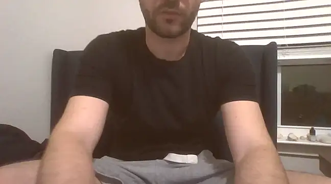 Snapshot of Hotboyo01 chatting on February 22, 2:39 am Hotboyo01 online show from February 22, 2:39 am