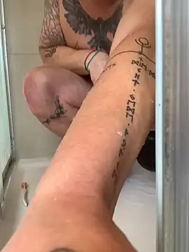 Snapshot of angelus112 chatting on October 30, 11:44 am angelus112 online show from October 30, 11:44 am