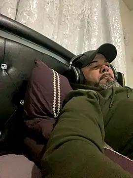 Cristian-Brayan online show from November 24, 11:22 am