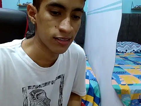 Snapshot of Angelstripboy chatting on March 13, 12:48 am Angelstripboy online show from March 13, 12:48 am